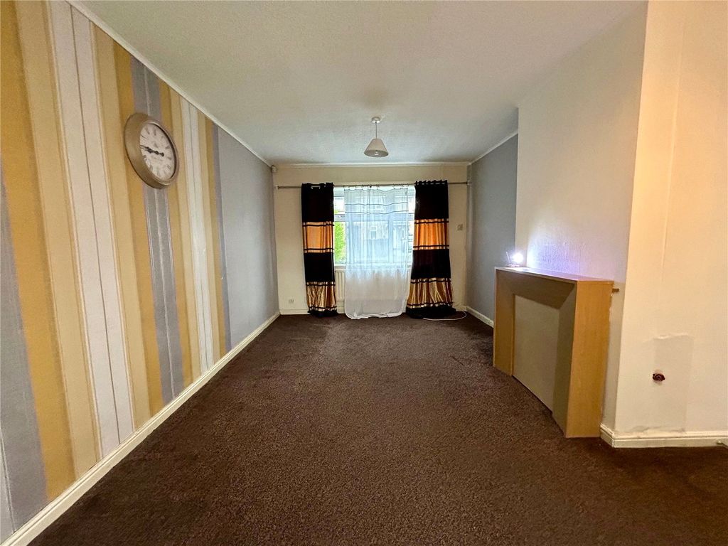 Property photo 3 of 12 Living Room