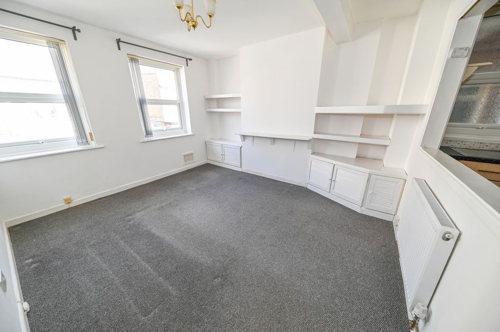 Property photo 2 of 10 Photo 6