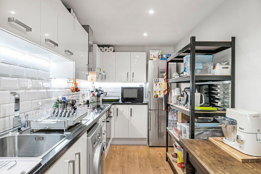 Property photo 2 of 16 Kitchen