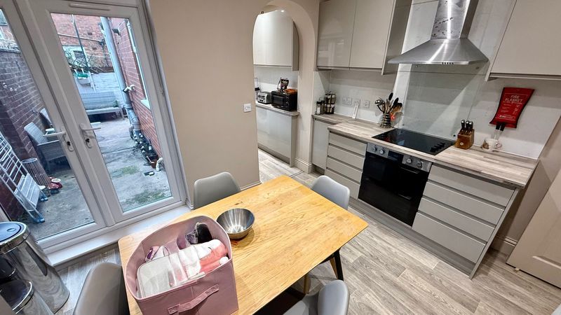 Property photo 3 of 5 Photo 2