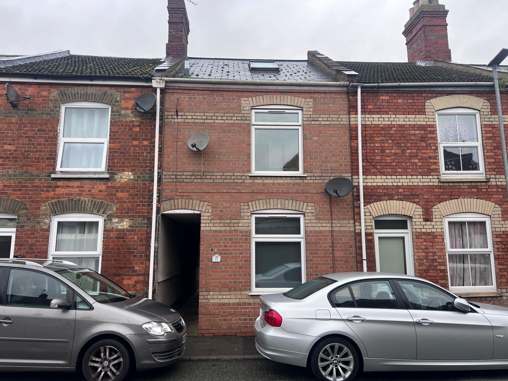 Property photo 1 of 2 Front