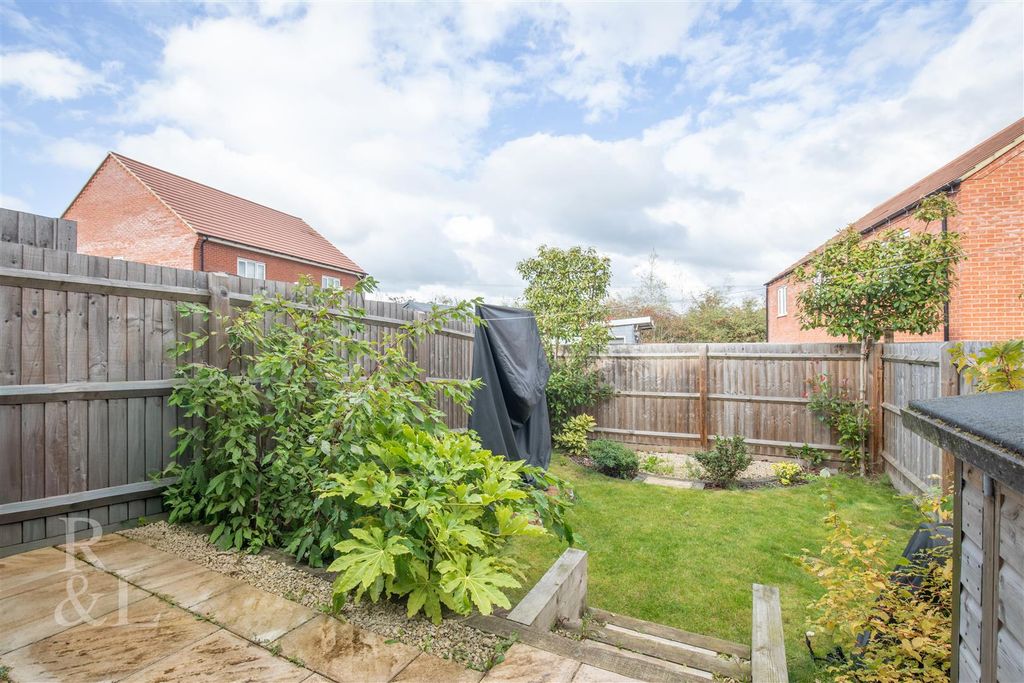 Property photo 2 of 15 123 Spring Avenue (10)-2.Jpg