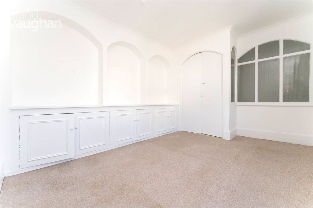 Property photo 3 of 7 Bedroom