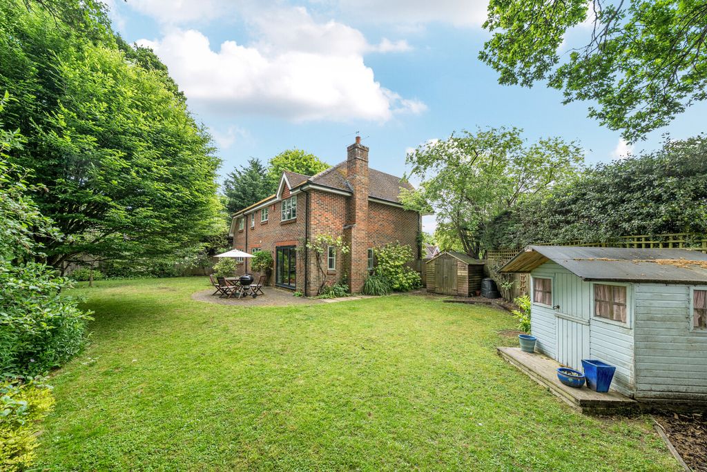 Property photo 2 of 20 1295440-9-682Df18...