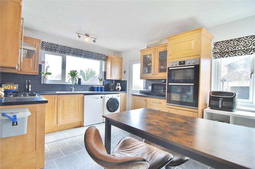 Property photo 3 of 16 Picture No. 03