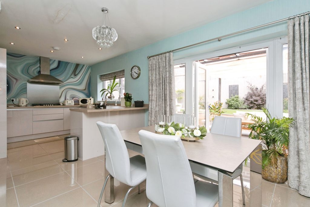 Property photo 1 of 23 Pbox-Img.Jpg