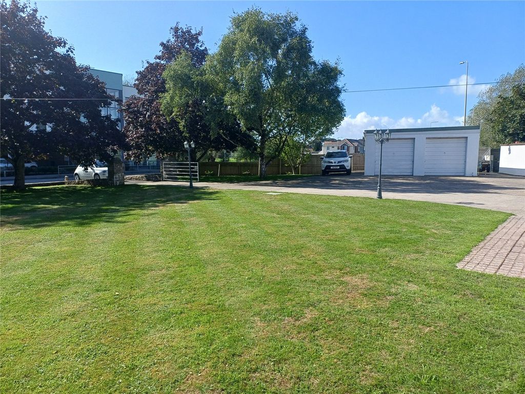 Property photo 3 of 28 Picture No. 50