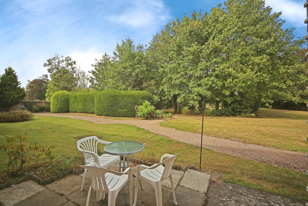 Property photo 3 of 14 Photo
