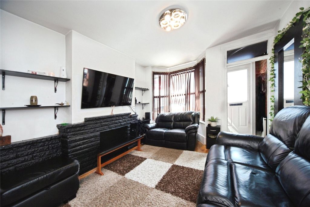 Property photo 3 of 13 Picture No. 52