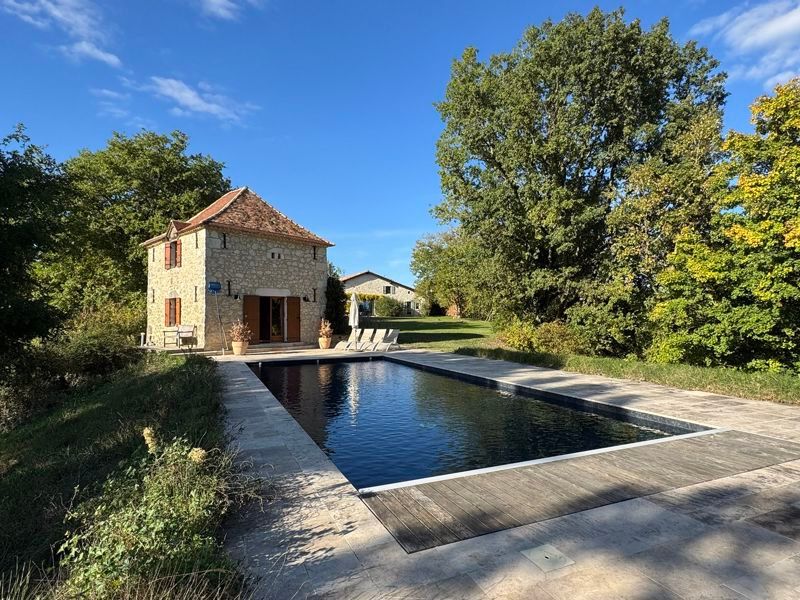 Property photo 2 of 28 Photo 26