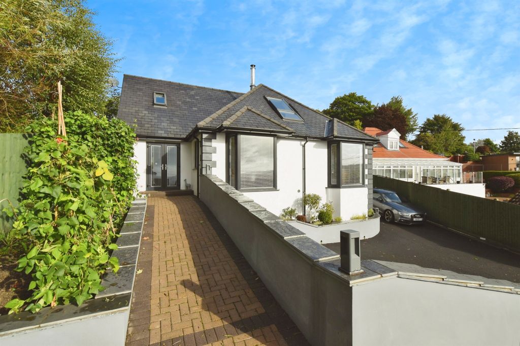 Property photo 1 of 34