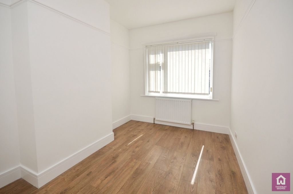 Property photo 3 of 12 Picture No. 04