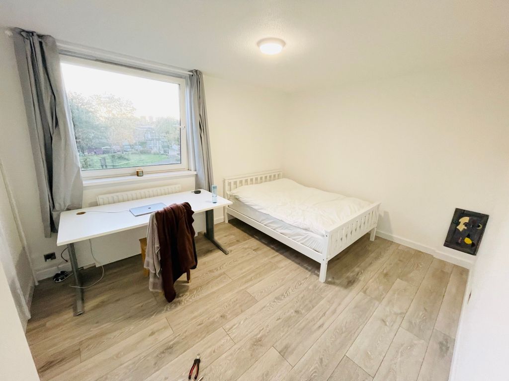 Property photo 1 of 3