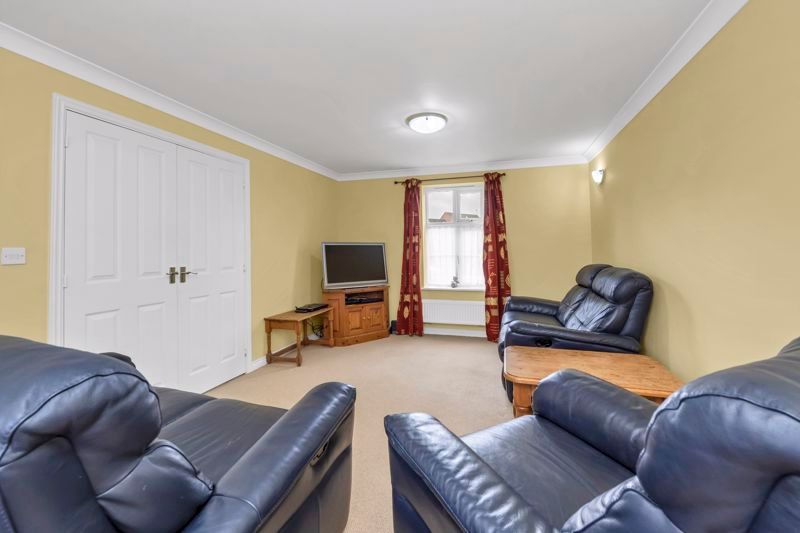 Property photo 2 of 26 Sitting Room