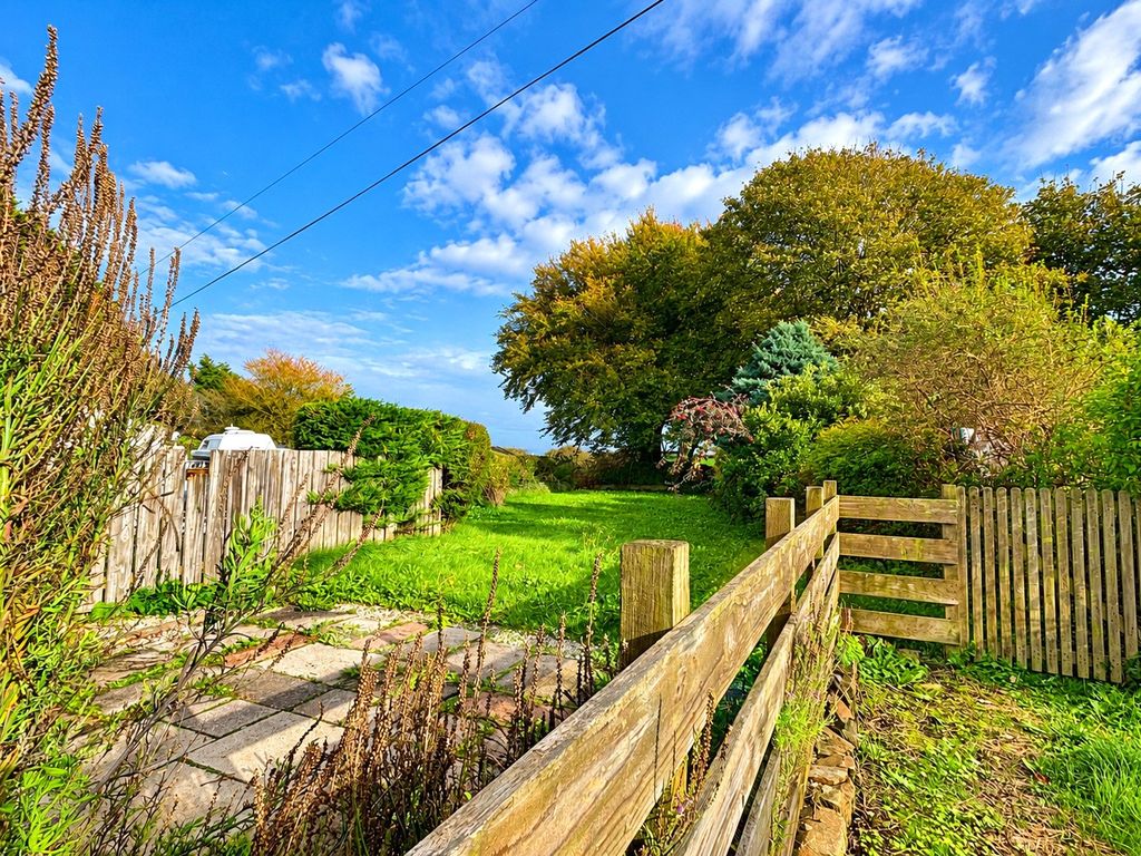 Property photo 2 of 16 Picture No. 08