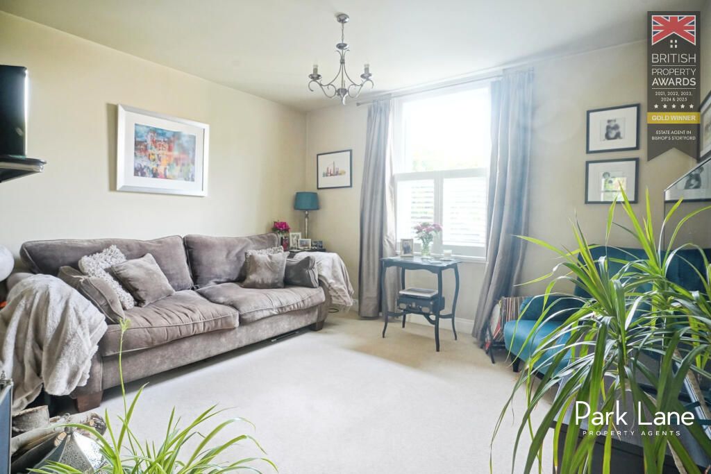 Property photo 2 of 25