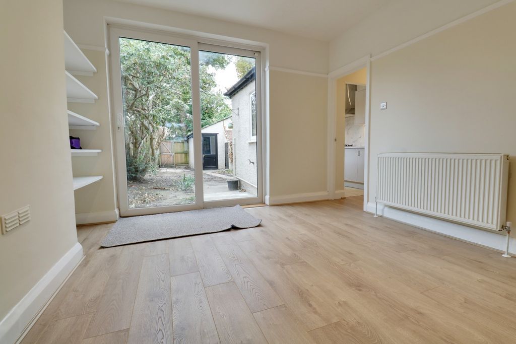 Property photo 3 of 23 4623664