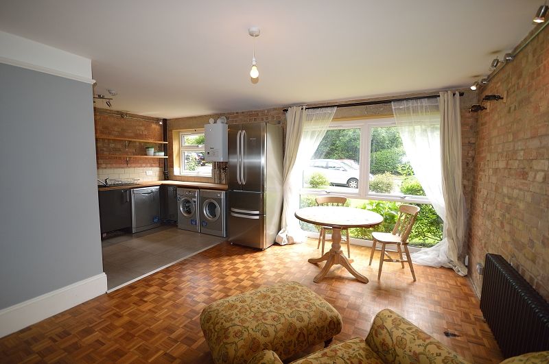 Property photo 3 of 9 Living Area