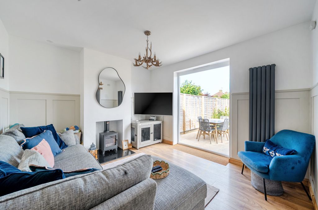 Property photo 3 of 15 1484517-15-6A4d25...