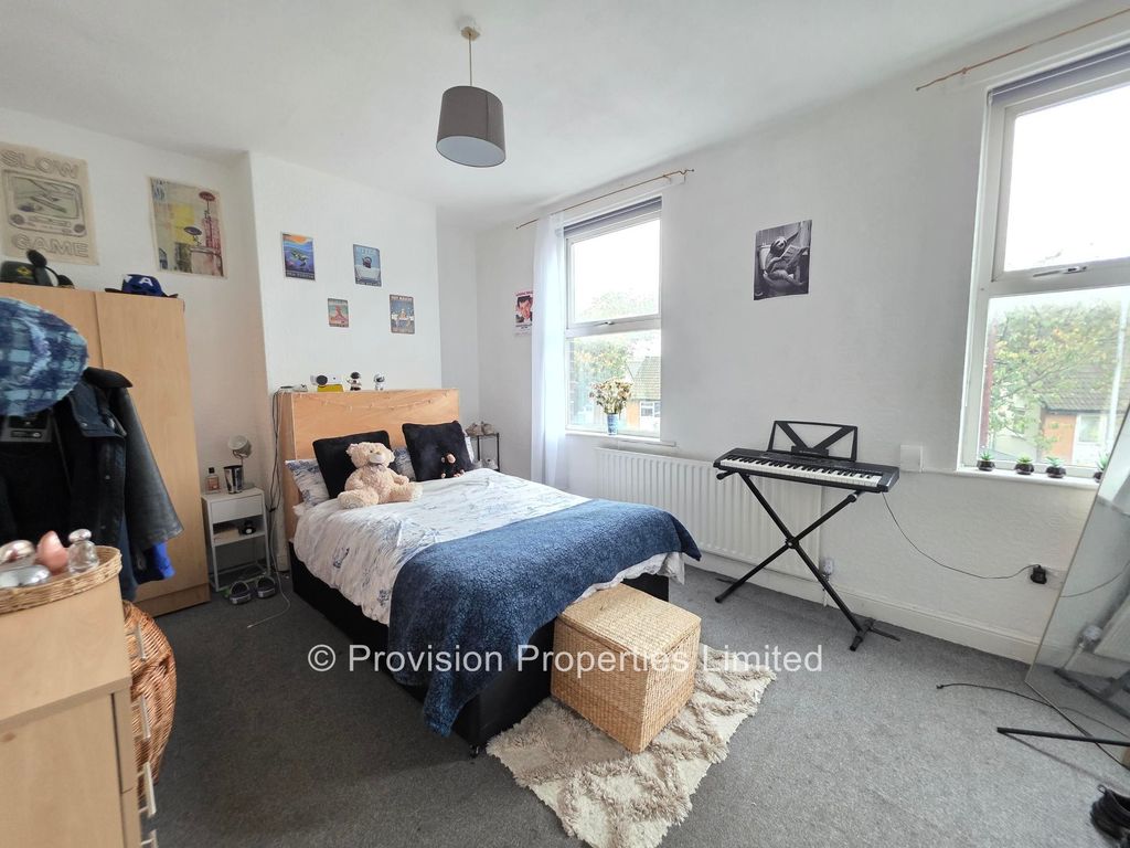 Property photo 2 of 13 Photo