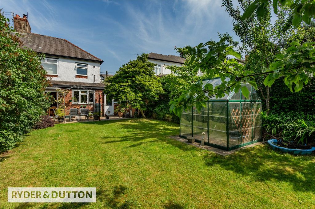 Property photo 2 of 29 Picture No. 25