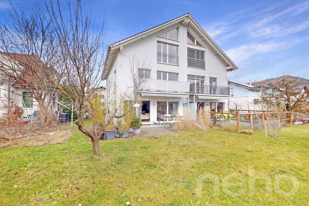 Property photo 2 of 12