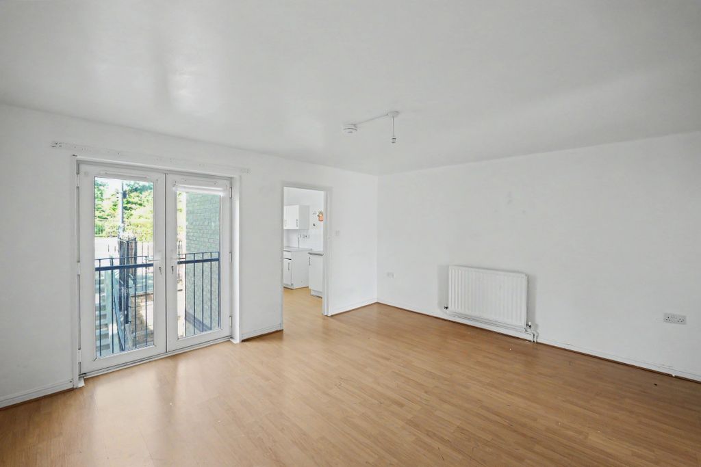 Property photo 3 of 13 Flat 10, Pavilion Court, 10 Toward Road, Sunderland, Tyne And Wear, Sr1 2Qw