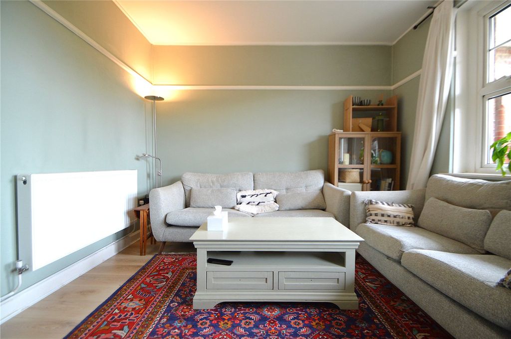 Property photo 2 of 10 Picture No. 13