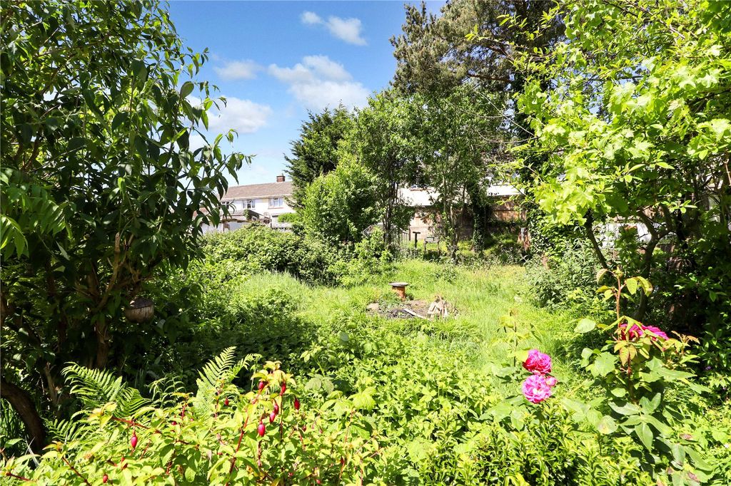 Property photo 2 of 18 Picture No. 13