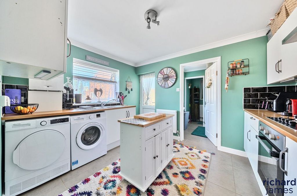 Property photo 3 of 22 5E6084F96B024c079E4Ad62F1F615897