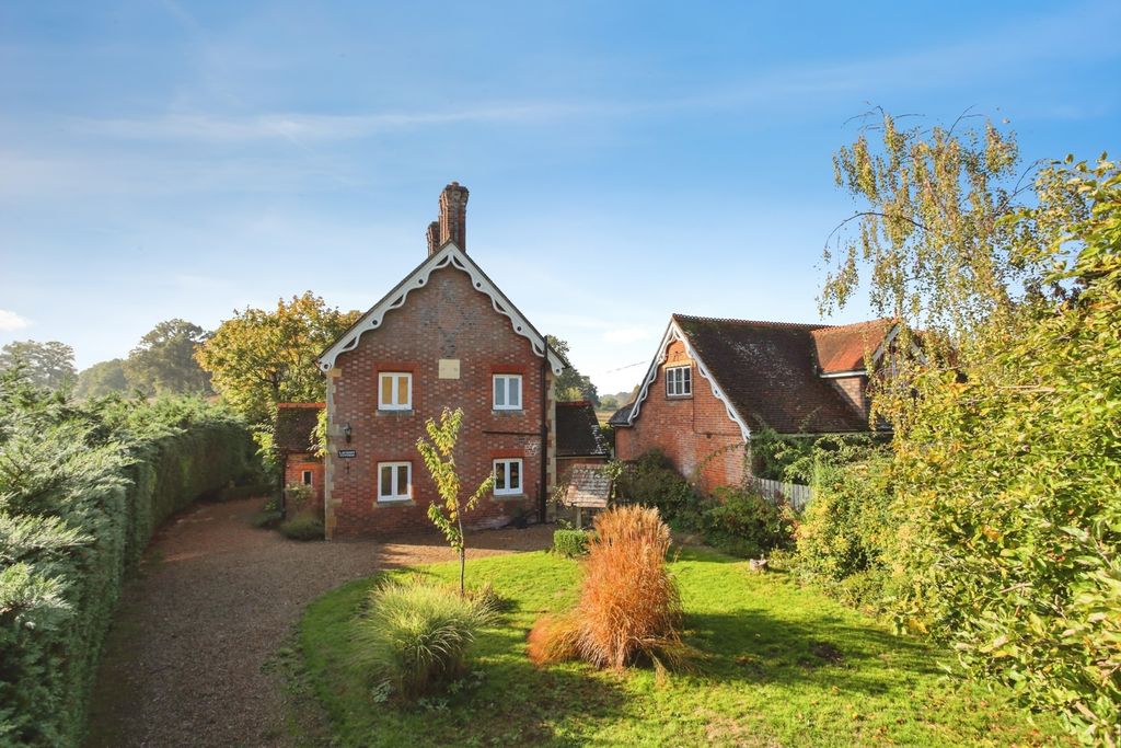 Property photo 1 of 20 Pbox-Img.Jpg