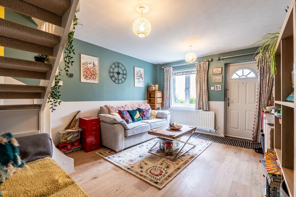 Property photo 3 of 14 Dsc03340-Hdr-2