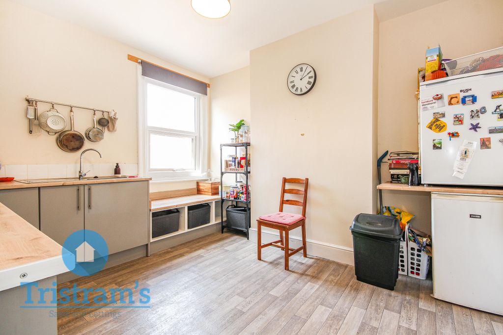 Property photo 3 of 10 Img_2758