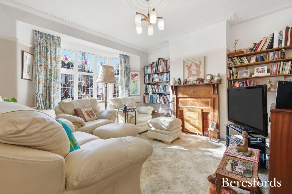 Property photo 3 of 34 Picture No. 35