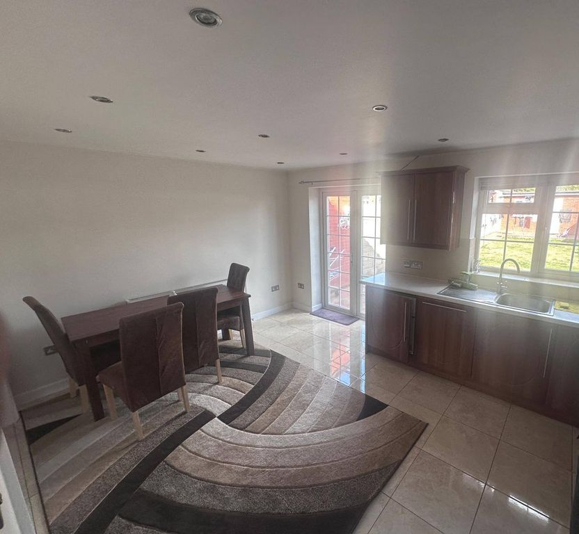Property photo 2 of 12 Gallery