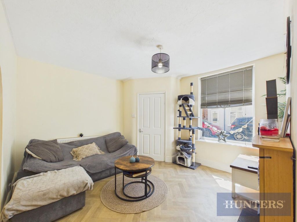 Property photo 3 of 18 Cam03444G0-Pr0079-Still016.Jpg