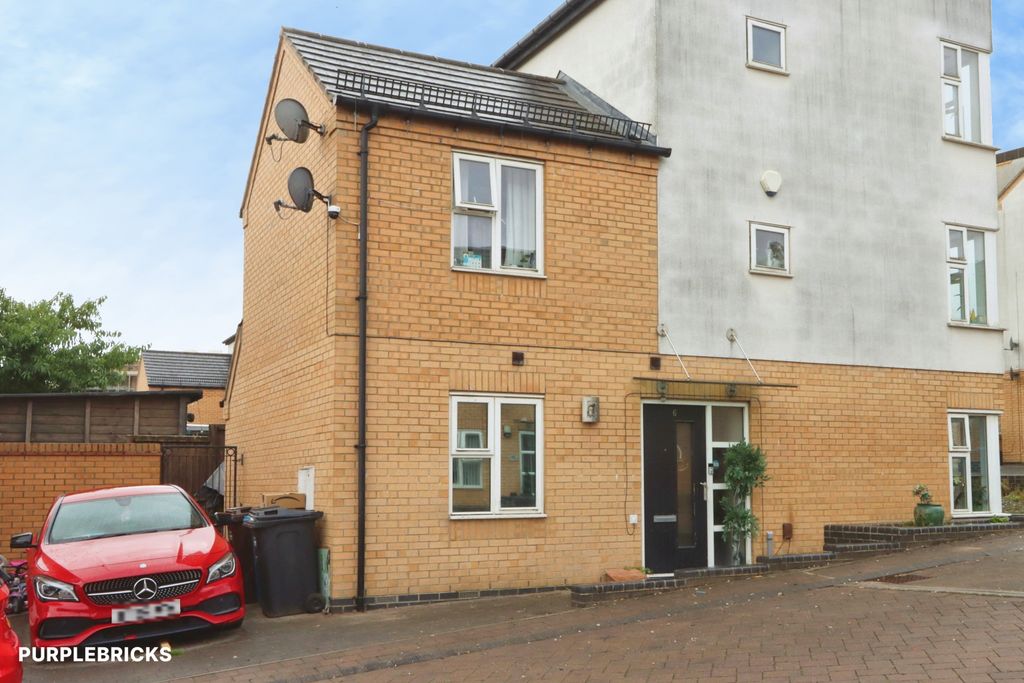 Property photo 1 of 23
