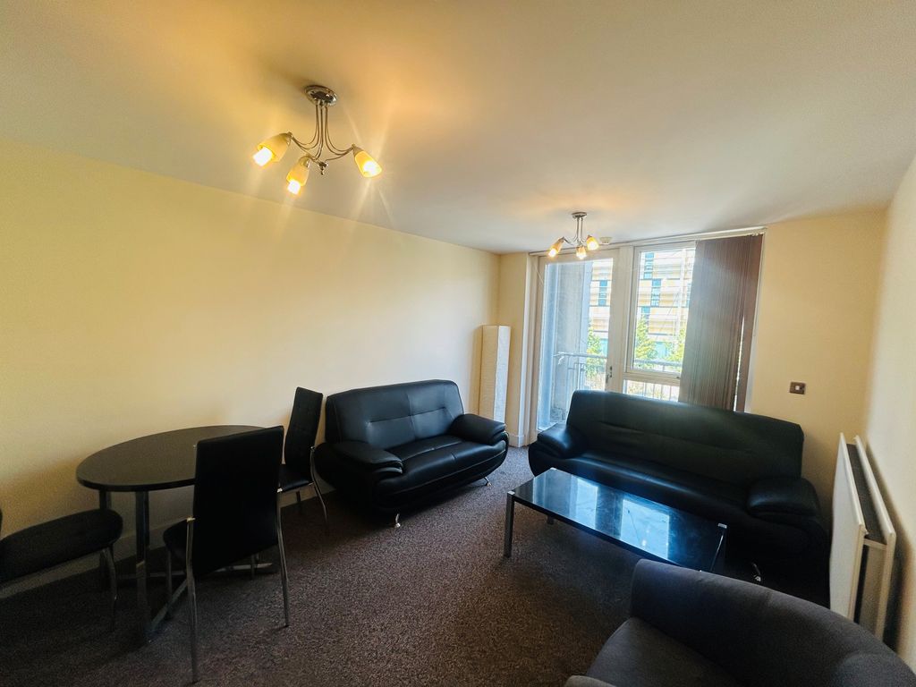 Property photo 2 of 8