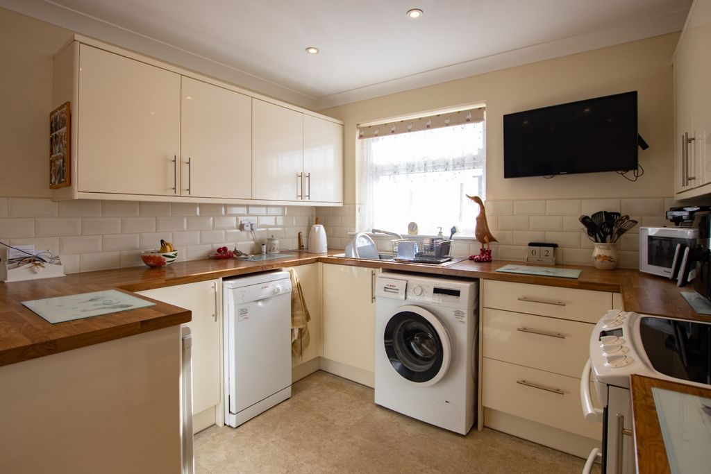 Property photo 3 of 19 49397210