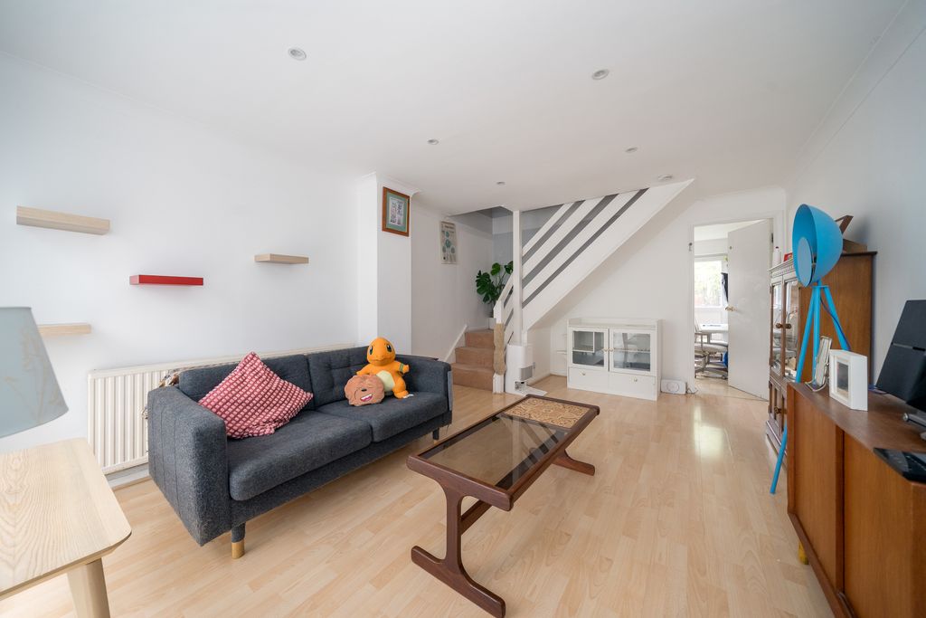 Property photo 3 of 9