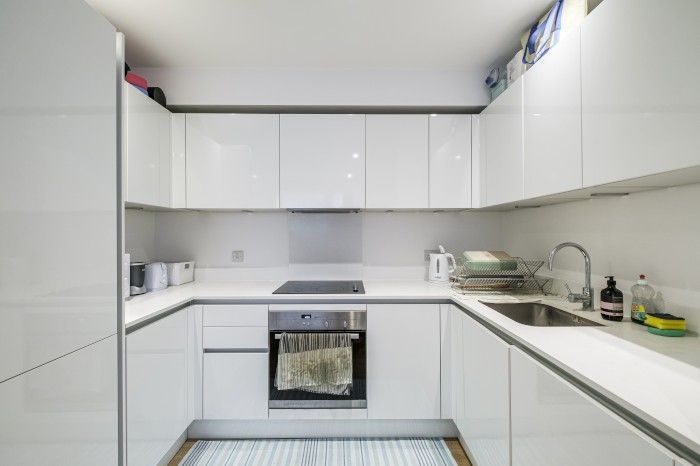 Property photo 2 of 11 Kitchen