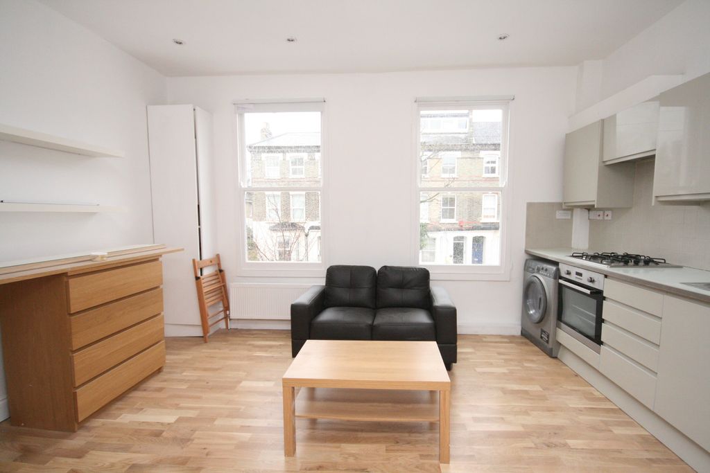 Property photo 3 of 6