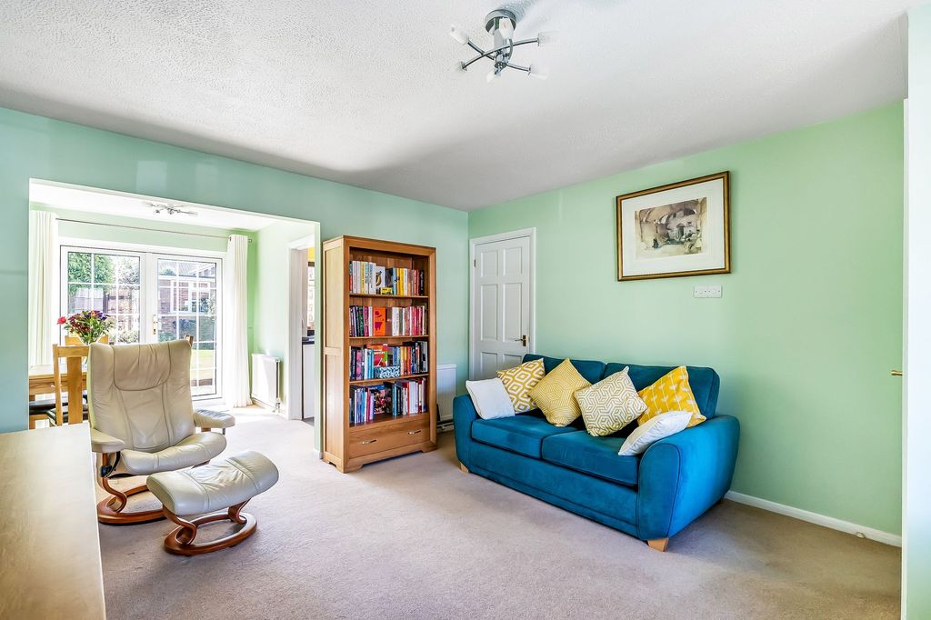 Property photo 2 of 25