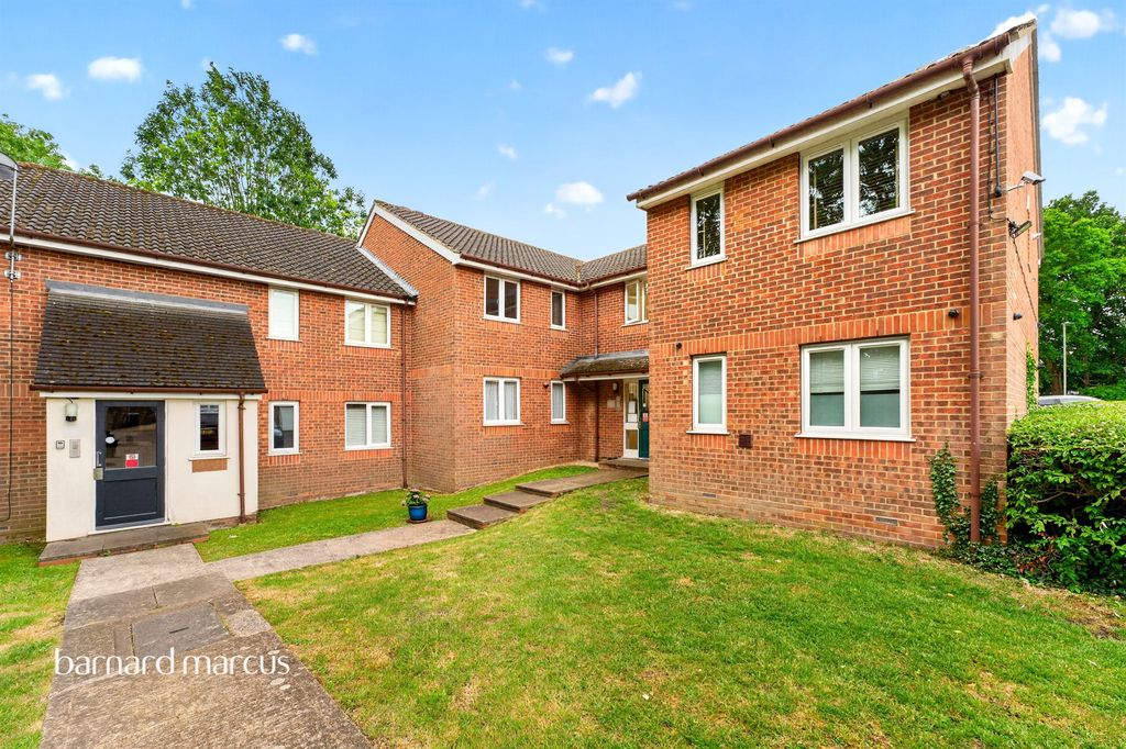Property photo 1 of 9