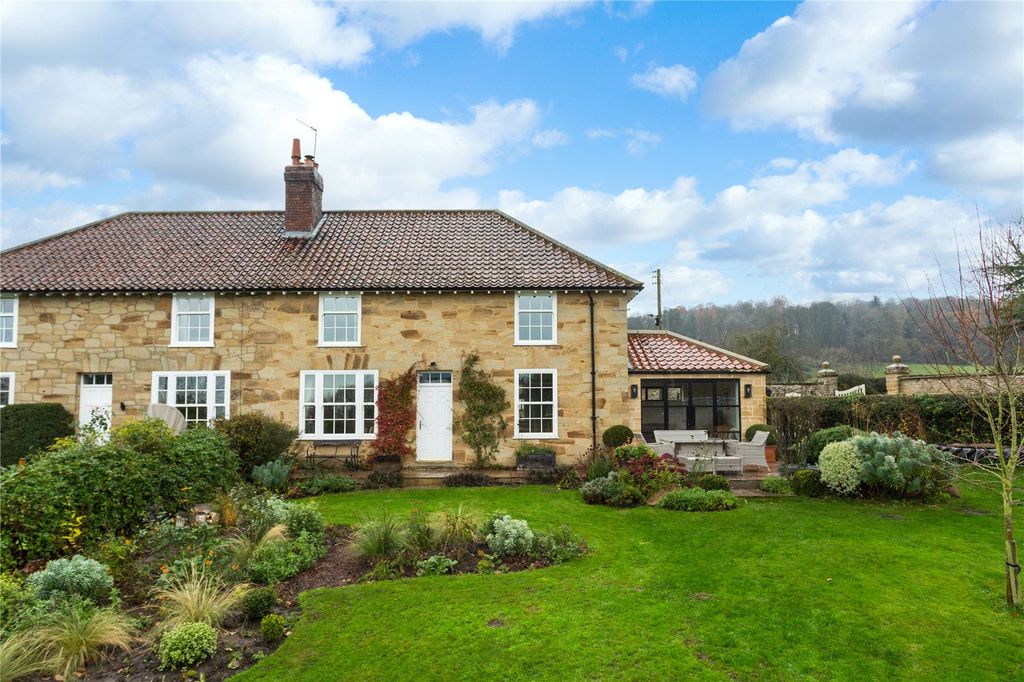 Property photo 1 of 20 Rear Elevation