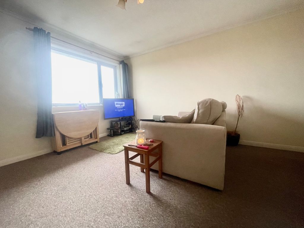 Property photo 3 of 6 Picture No. 02