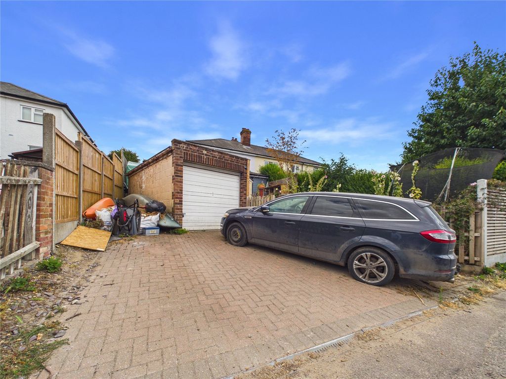 Property photo 3 of 17 Picture No. 06