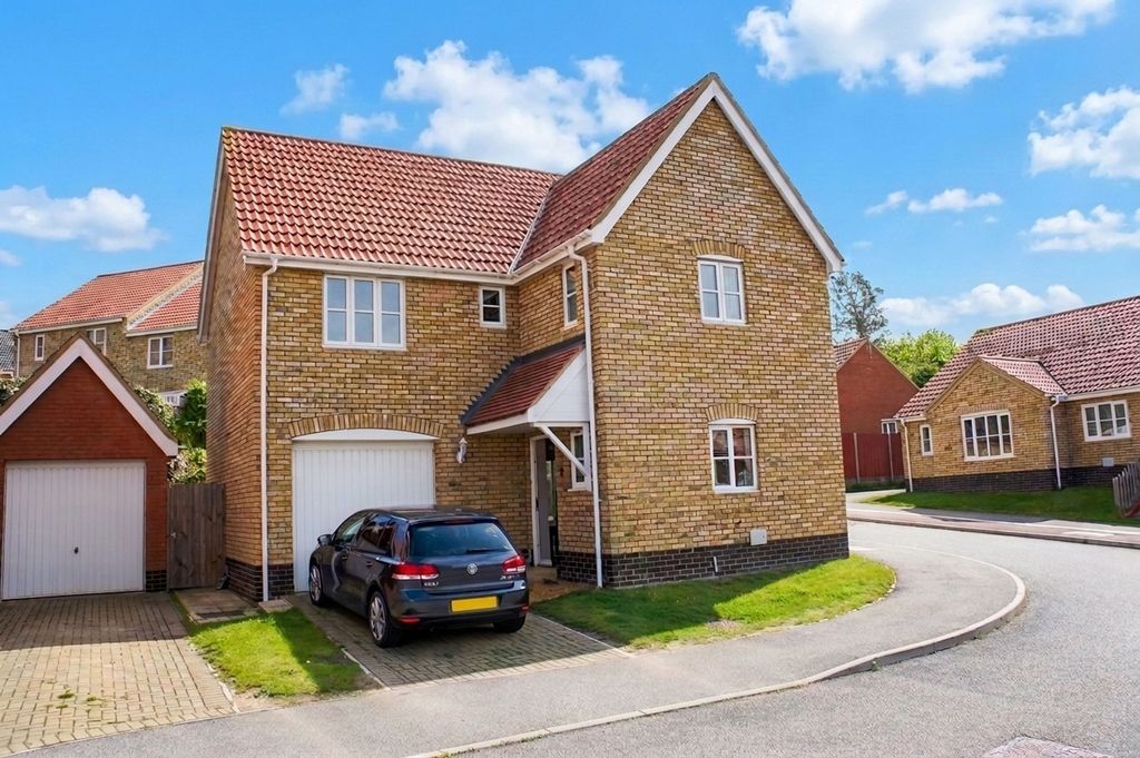 Property photo 1 of 11