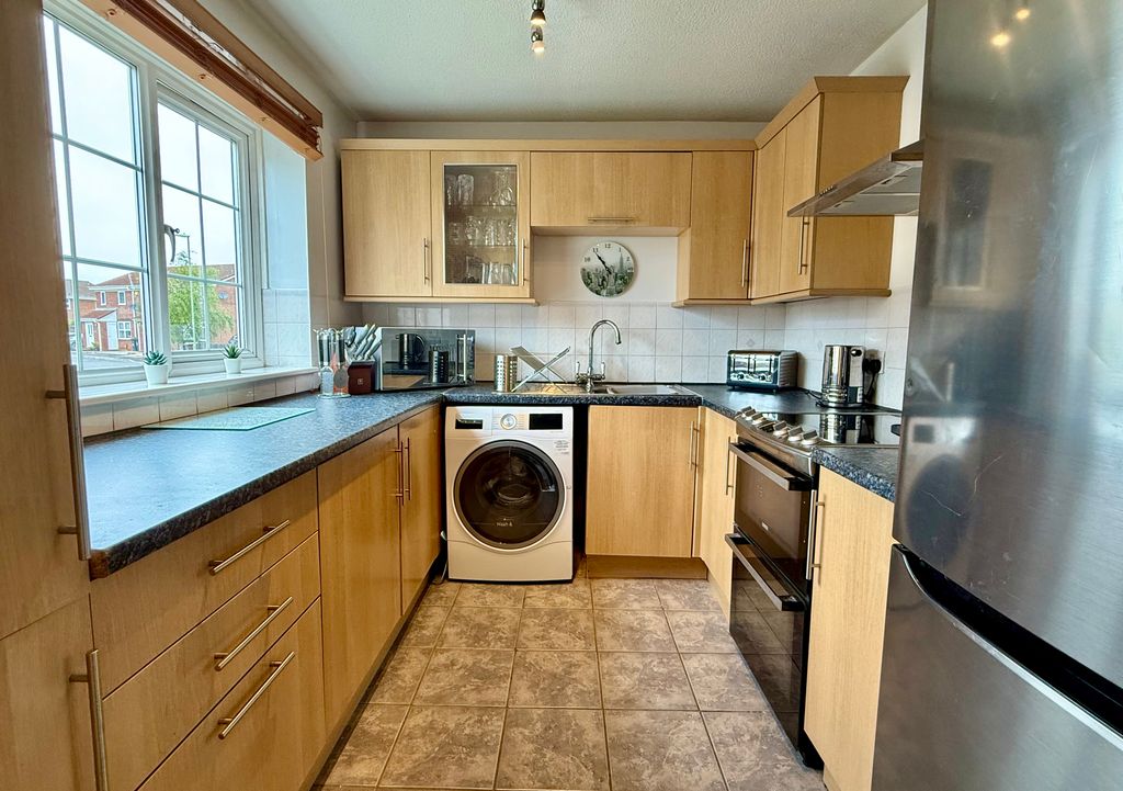 Property photo 2 of 8 Img_3329