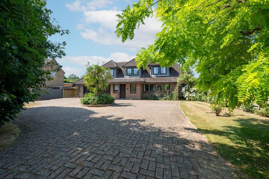 Property photo 1 of 31